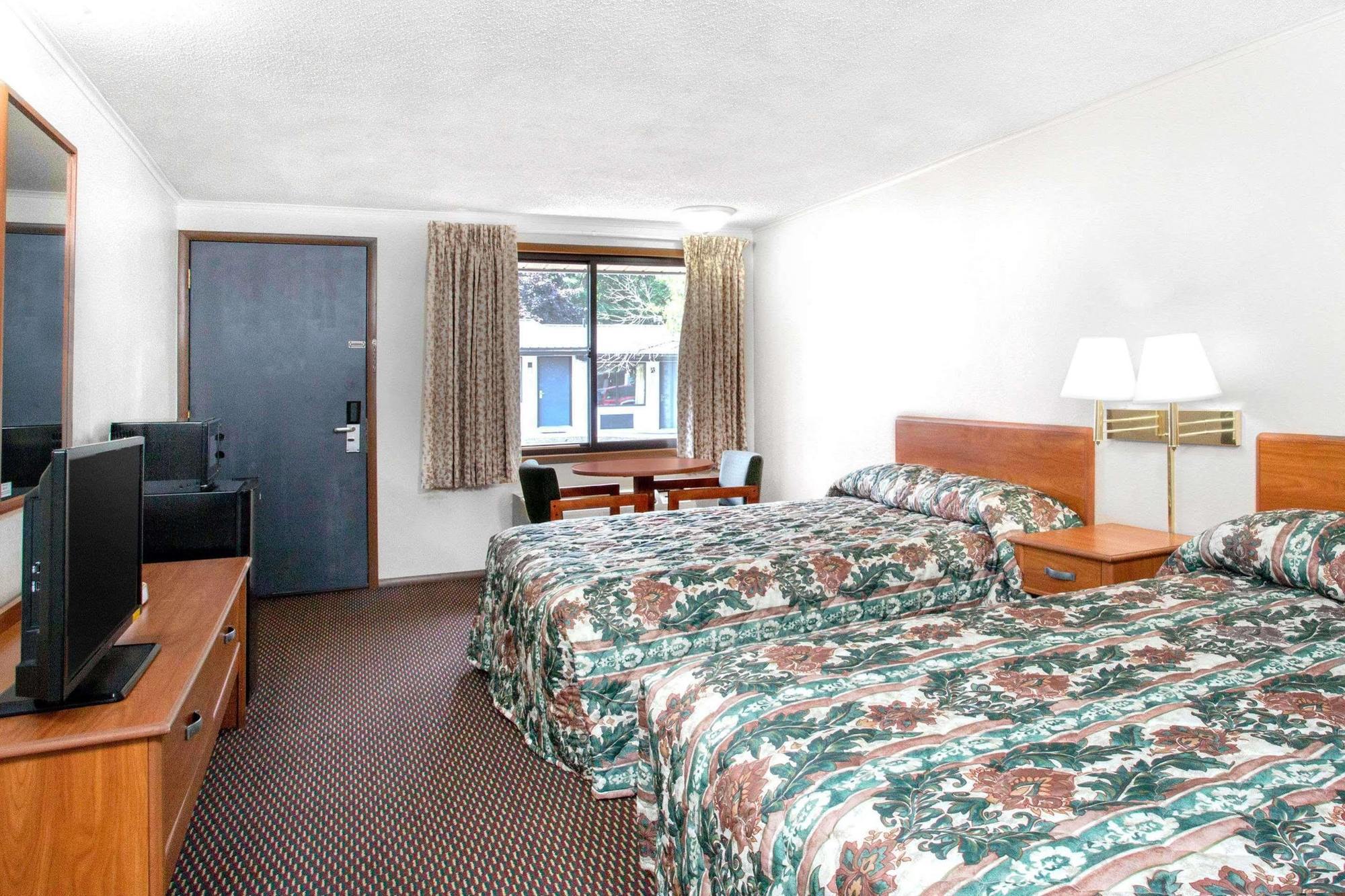 Knights Inn Pittston Exterior foto
